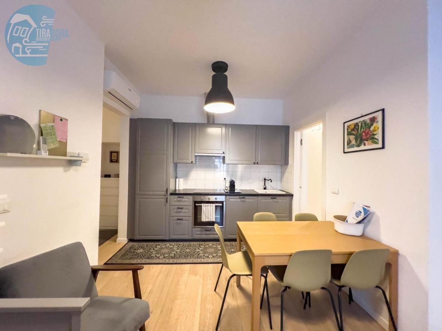 Imbriani 4S Tirabora Short Rent Lägenhet Trieste Exteriör bild